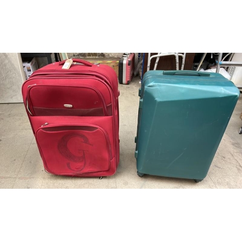 6547 - X2 PRE-OWNED SUITCASES INCL. HAMPTON / H16