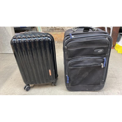 6549 - X2 PRE-OWNED SUITCASES INCL. PORTLAND / H16