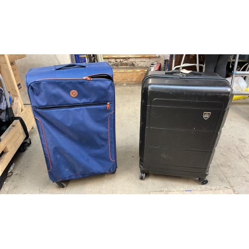 6557 - X2 PRE-OWNED SUITCASES INCL. OUTDOOR GEAR / E83