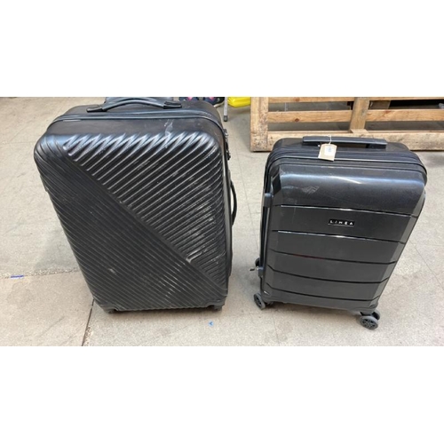 6560 - X2 PRE-OWNED SUITCASES INCL. LINEA / G52