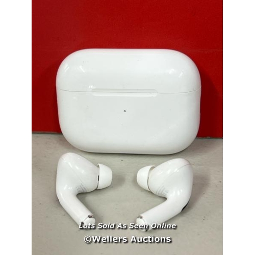 1009 - APPLE AIRPODS PRO (2ND GEN) / MQD83ZM/A / MAGSAFE CHARGING CASE WITH LANYARD LOOP / POWERS UP & CONN... 