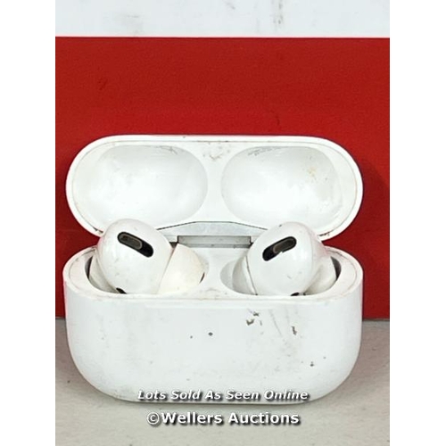 1018 - APPLE AIRPODS PRO / POWERS UP & CONNECTS VIA BLUETOOTH WITH SOUND / SIGNS OF USE / SEE IMAGES FOR SE... 