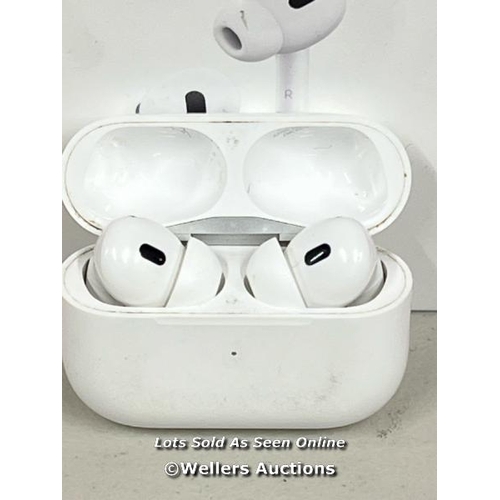 1035 - APPLE AIRPODS PRO (2ND GEN) / MQD83ZM/A / MAGSAFE CHARGING CASE WITH LANYARD LOOP / POWERS UP & CONN... 