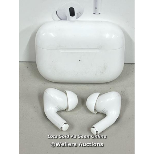 1035 - APPLE AIRPODS PRO (2ND GEN) / MQD83ZM/A / MAGSAFE CHARGING CASE WITH LANYARD LOOP / POWERS UP & CONN... 