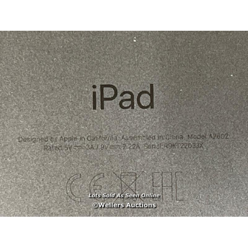 1042 - APPLE IPAD 10TH GEN, 10.9 INCH, WIFI, 64GB IN SILVER, MPQ03B/A / NO POWER / SIGNS OF USE / IN GOOD C... 