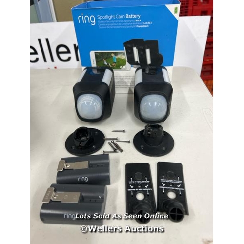 1050 - RING SPOTLIGHT BATTERY POWERED CAMERA - 2 PACK / SIGNS OF USE / SEE IMAGES FOR CONTENTS / UNTESTED