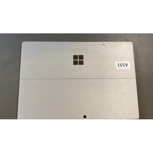 9515 - MICROSOFT 1866 / 8GB RAM / 128GB HD / I5-1035G4 @ 1.10GHZ / SN: 66786295053 / WINDOWS 10 OPERATING S... 