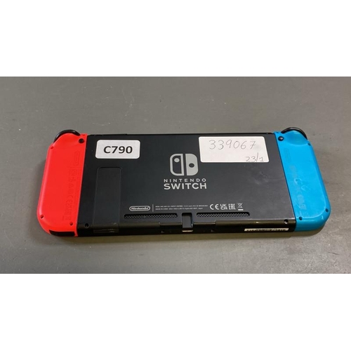 9528 - NINTENDO SWITCH / HAC-001 / SN: XKJ70102987202 / RESTORED TO FACTORY DEFUALTS