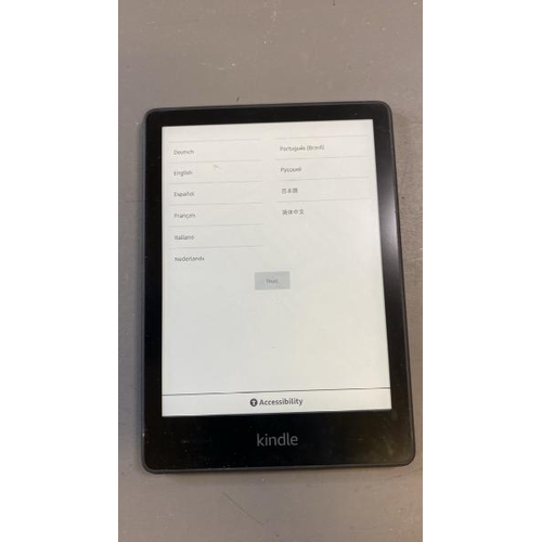 9559 - AMAZON KINDLE PAPERWHITE / 11TH GEN /  M2L3EK / RESTORED TO FACTORY DEFUALTS