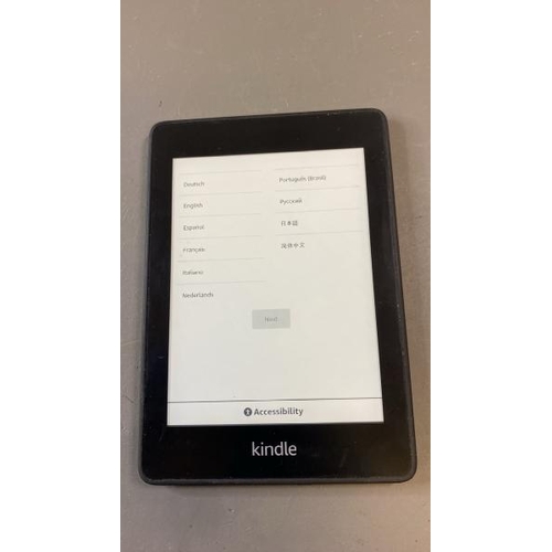 9565 - AMAZON KINDLE PAPERWHITE / RESTORED TO FACTORY DEFUALTS