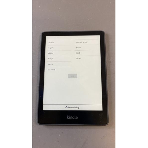 9566 - AMAZON KINDLE PAPERWHITE / 11TH GEN /  M2L3EK / RESTORED TO FACTORY DEFUALTS