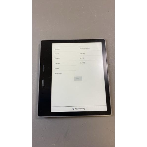 9575 - AMAZON KINDLE OASIS - 9TH GEN /  S8IN4O / RESTORED TO FACTORY DEFUALTS