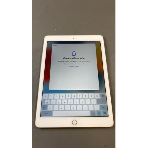 9588 - APPLE IPAD AIR 2 / A1566, 16GB, SERIAL: DMPRN5UDG5VV - ICLOUD UNLOCKED AND FACTORY SETTINGS RESTORED