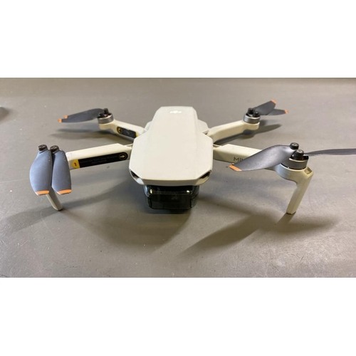 9627 - DJI MINI SE INCL. X2 BATTERIES