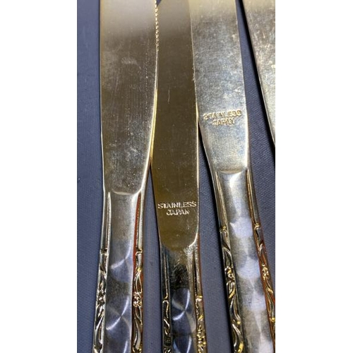 9645 - ASSORTMENT OF STAINLESS CUTLERY