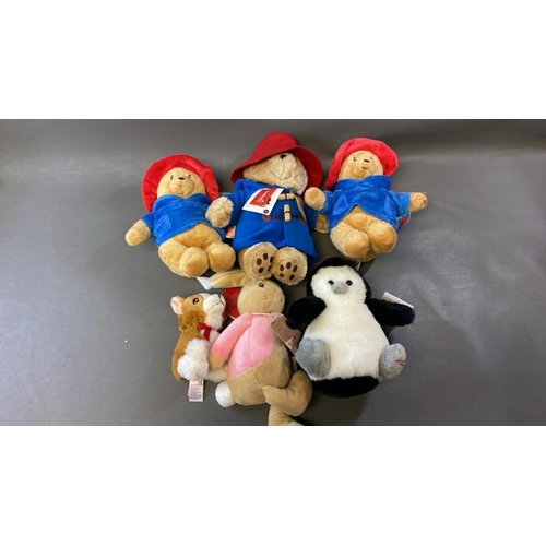 9711 - ASSORTMENT OF PLUSHIES INCL. PADDINGTON BEAR AND HAMLEYS