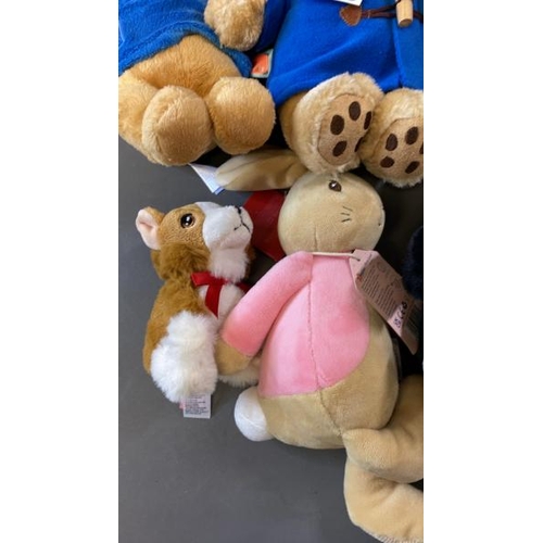 9711 - ASSORTMENT OF PLUSHIES INCL. PADDINGTON BEAR AND HAMLEYS