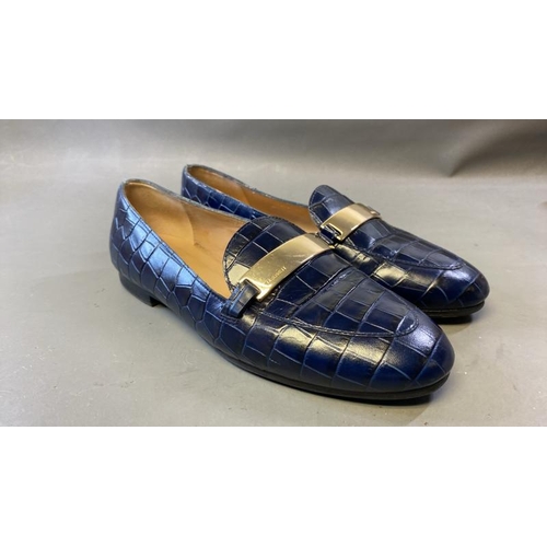 9735 - X1 PAIR OF LK BENNET SHOES SIZE 36, X1 PAIR OF TORY BURCH SIZE 6, X1 PAIR OF TODS SHOES SIZE 35.5