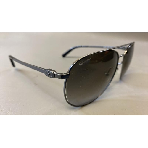 9755 - SALVATORE FERRAGAMO SF157S SUNGLASSES INCL. CASE