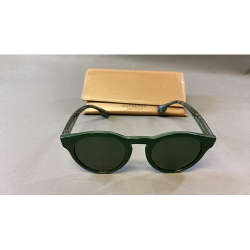 9760 - BURBERRY B4359 SUNGLASSES INCL. CASE