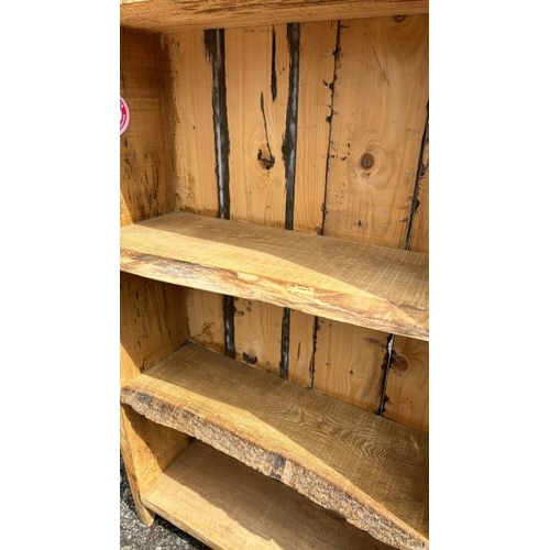 1040 - A RUSTIC WOODEN BOOKCASE, SMALLER ONE 146CM (H) X 67CM (W) X 24CM (D) / ALL LOTS ARE LOCATED IN SL0 ... 