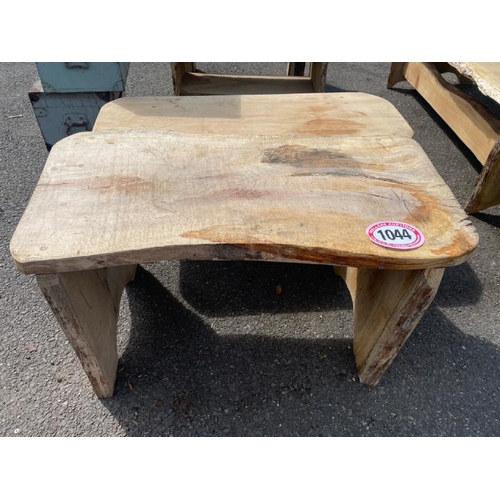 1044 - TWO WOODEN STOOLS, LONGEST 49CM (H) X 90CM (L) / ALL LOTS ARE LOCATED IN SL0 9LG, REGRETFULLY WE DO ... 