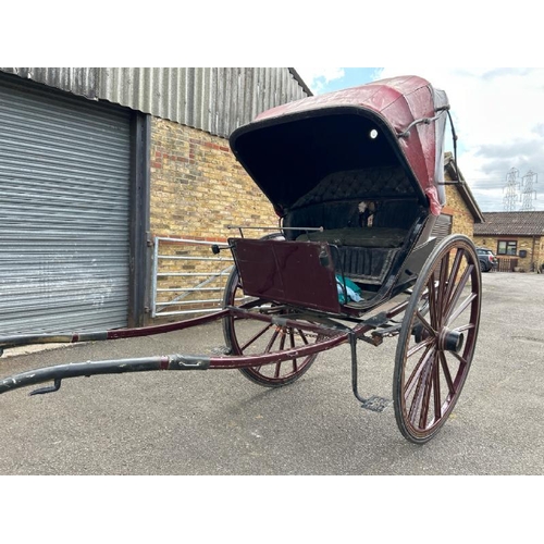 1071 - AN ANTIQUE DOCTORS HORSE CART WITH LEAF SPRING SUSPENSION / ALL LOTS ARE LOCATED IN SL0 9LG, REGRETF... 