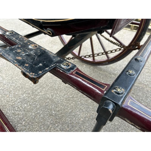 1071 - AN ANTIQUE DOCTORS HORSE CART WITH LEAF SPRING SUSPENSION / ALL LOTS ARE LOCATED IN SL0 9LG, REGRETF... 