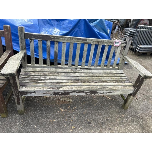 1085 - A WOODEN GARDEN BENCH, 82CM (H) X 150CM (W) X 51CM (D) / ALL LOTS ARE LOCATED IN SL0 9LG, REGRETFULL... 