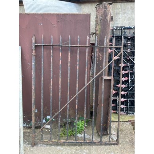 1108 - FIVE MATCHING SECTIONS OF CAST IRON WALL RAILING AND ONE OTHER, FROM AN OLD CHURCH YARD, WITH POINTE... 