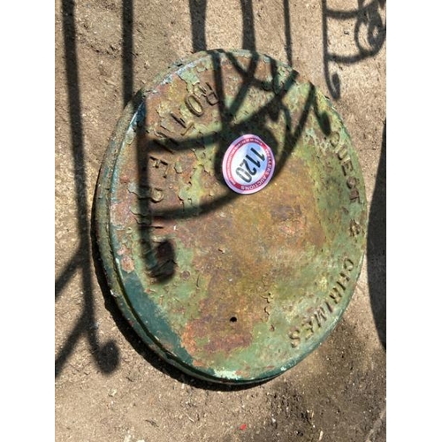 1120 - A CAST IRON GUEST AND CHRIMES ROTHERHAM MANHOLE COVER, 55CM (DIA) / ALL LOTS ARE LOCATED IN SL0 9LG,... 