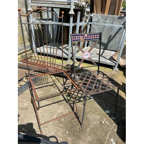 1121 - TWO WROUGHT IRON OUTDOOR CHAIRS, TALLEST 113CM (H) / ALL LOTS ARE LOCATED IN SL0 9LG, REGRETFULLY WE... 