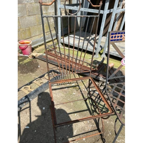 1121 - TWO WROUGHT IRON OUTDOOR CHAIRS, TALLEST 113CM (H) / ALL LOTS ARE LOCATED IN SL0 9LG, REGRETFULLY WE... 