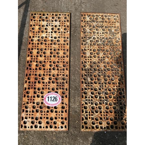 1126 - A PAIR OF CAST IRON GRATES, EACH 77CM X 28CM / ALL LOTS ARE LOCATED IN SL0 9LG, REGRETFULLY WE DO NO... 