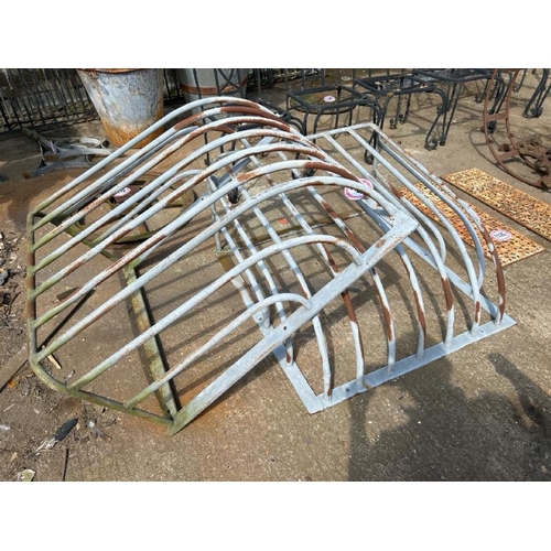 1127 - A PAIR OF GALVANISED HAY RACKS, 97CM (H) X 90CM (W) / ALL LOTS ARE LOCATED IN SL0 9LG, REGRETFULLY W... 