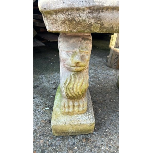 1142 - A THREE PIECE RECONTITUTED STONE SEAT, 50CM (H) / ALL LOTS ARE LOCATED IN SL0 9LG, REGRETFULLY WE DO... 