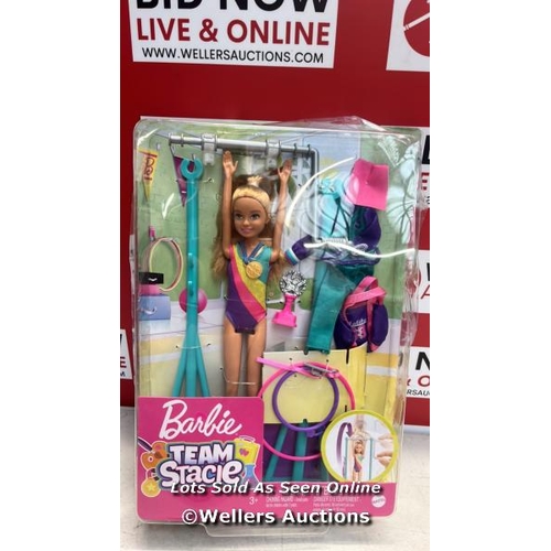 3077 - BARBIE TEAM STACIE DOLL / APPEARS NEW / H22