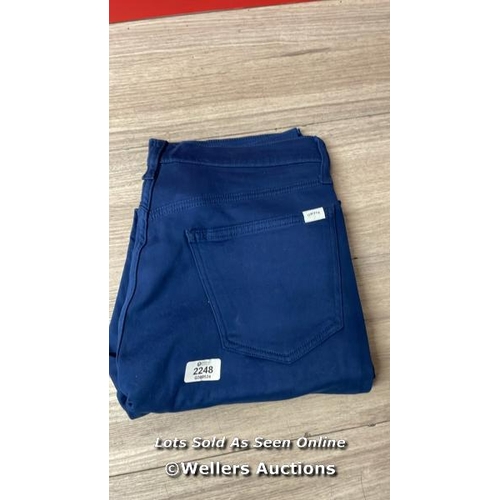 2248 - GENTS NEW ORVIS 5 POCKET TROUSERS / 32X30 / D23