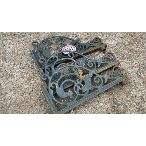 1244 - THREE MATCHING WROUGHT IRON RIGHT ANGLED BRACKETS, 27CM (H) X 54CM (L) / ALL LOTS ARE LOCATED IN SL0... 