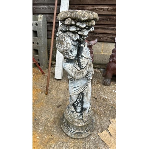 1247 - A RECONSTITUTED STONE BIRDBATH BASE DEPICTING CHERUB HOLDING A COY FISH, 85CM (H) / ALL LOTS ARE LOC... 