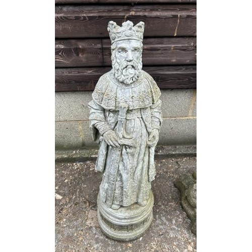 1254 - A RECONSTITUTED STONE STATUE OF KING ARTHUR, 82CM (H) / ALL LOTS ARE LOCATED IN SL0 9LG, REGRETFULLY... 