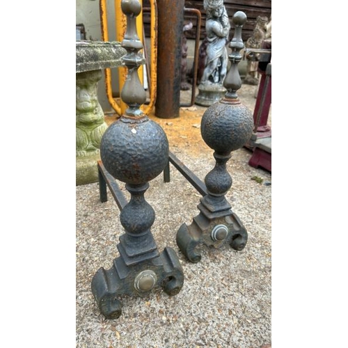 1260 - A PAIR OF ORNATE FIRE DOGS, 52CM (H) X 18CM (W) X 42CM (D) / ALL LOTS ARE LOCATED IN SL0 9LG, REGRET... 