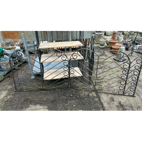 1277 - A PAIR OF PAINTED WROUGHT IRON GATES, 91.5CM (H) X 116CM (W) / ALL LOTS ARE LOCATED IN SL0 9LG, REGR... 