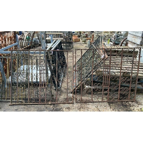 1281 - A PAIR OF CAST AND WROUGHT IRON GATE SECTIONS, 118CM (H) X 122CM (W) / ALL LOTS ARE LOCATED IN SL0 9... 