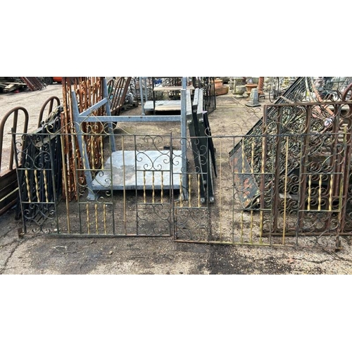 1282 - A PAIR OF CAST AND WROUGHT IRON GATE SECTIONS, 106.5CM (H) X 126CM (W) / ALL LOTS ARE LOCATED IN SL0... 