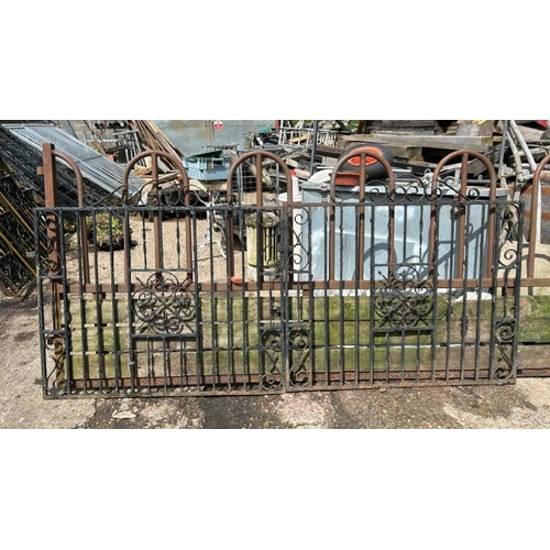 1284 - A PAIR OF CAST AND WROUGHT IRON GATE SECTIONS, 104.5CM (H) X 117CM (W) / ALL LOTS ARE LOCATED IN SL0... 