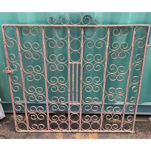 1293 - A CAST AND WROUGHT IRON GATE SECTION, 116CM (H) X 122CM (W) / ALL LOTS ARE LOCATED IN SL0 9LG, REGRE... 