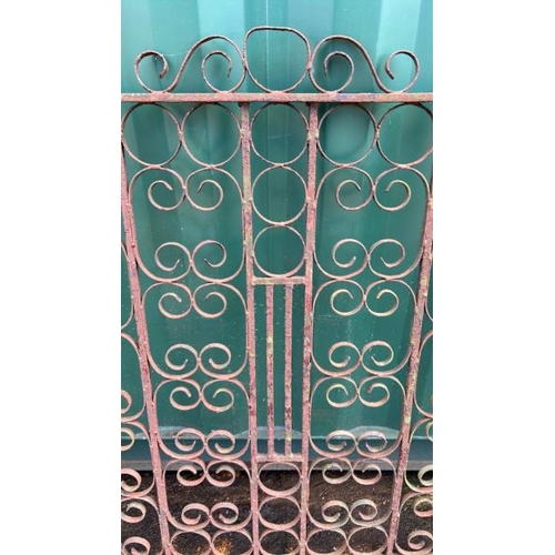 1293 - A CAST AND WROUGHT IRON GATE SECTION, 116CM (H) X 122CM (W) / ALL LOTS ARE LOCATED IN SL0 9LG, REGRE... 