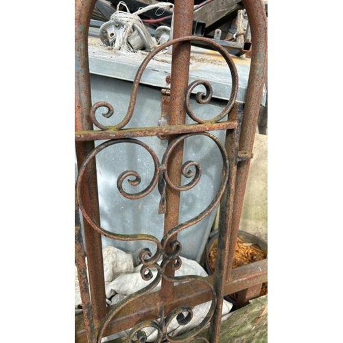 1294 - A PAIR OF CAST AND WROUGHT IRON GATES, 106.5CM (H) X 99CM (W) / ALL LOTS ARE LOCATED IN SL0 9LG, REG... 