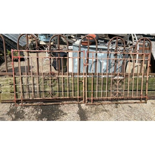 1295 - A PAIR OF CAST AND WROUGHT IRON GATES, 107CM (H) X 117CM (W) / ALL LOTS ARE LOCATED IN SL0 9LG, REGR... 